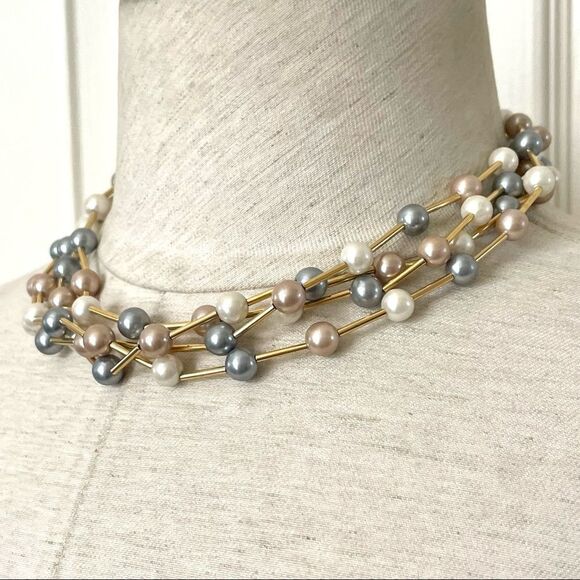 Avon faux Pearl multi strand necklace - Picture 2 of 12